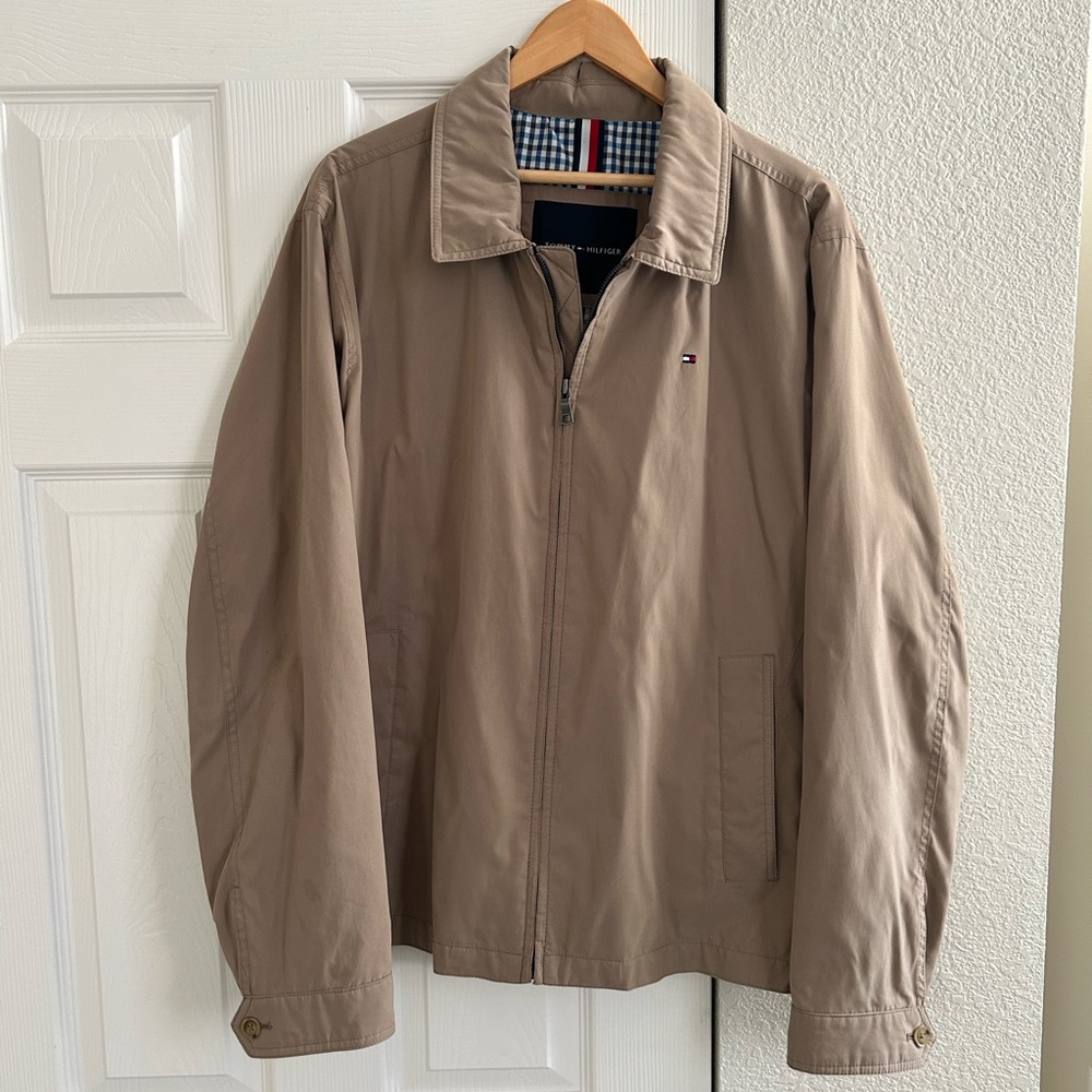 Tommy Hilfiger Men's Beige Lightweight Jacket